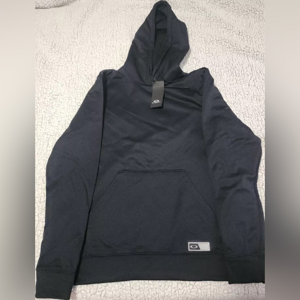 NEW Oakley Pullover Hoodie Men Size Black Fit Kangaroo  Long Sleeve